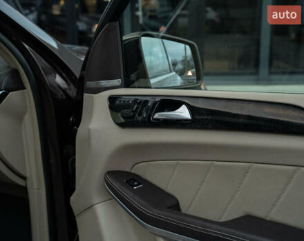 Коричневый Мерседес ГЛ-класс, объемом двигателя 3 л и пробегом 196 тыс. км за 28800 $, фото 37 на Automoto.ua