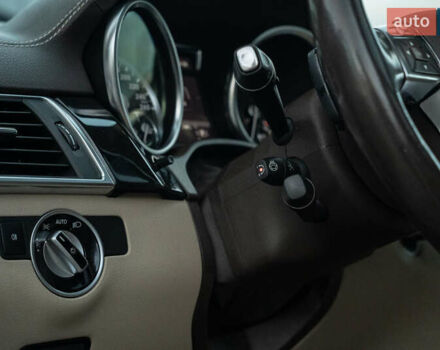 Коричневый Мерседес ГЛ-класс, объемом двигателя 3 л и пробегом 196 тыс. км за 28800 $, фото 20 на Automoto.ua