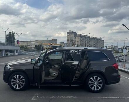 Мерседес ГЛ-Клас 2013 у Харкові на Automoto.ua Коричневий Мерседес ГЛ-Клас, об'ємом двигуна 3 л та пробігом 218 тис. км за 26000 $, фото 3 на Automoto.ua