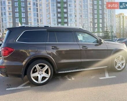 Коричневый Мерседес ГЛ-класс, объемом двигателя 4.66 л и пробегом 217 тыс. км за 27000 $, фото 14 на Automoto.ua