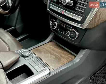 Мерседес ГЛ-Клас 2013 у Харкові на Automoto.ua Коричневий Мерседес ГЛ-Клас, об'ємом двигуна 3 л та пробігом 192 тис. км за 25600 $, фото 40 на Automoto.ua