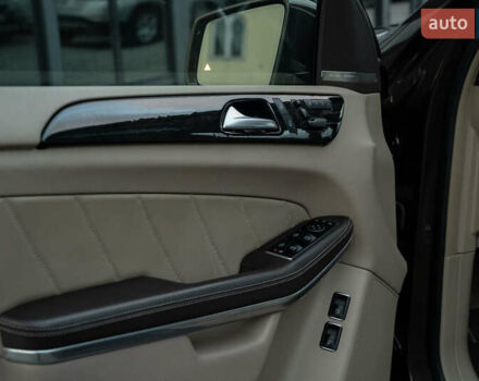 Коричневый Мерседес ГЛ-класс, объемом двигателя 3 л и пробегом 196 тыс. км за 28800 $, фото 36 на Automoto.ua