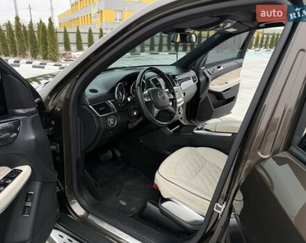Коричневий Мерседес ГЛ-Клас, об'ємом двигуна 4.66 л та пробігом 210 тис. км за 25500 $, фото 24 на Automoto.ua