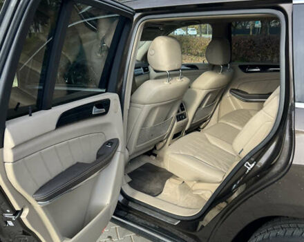 Коричневый Мерседес ГЛ-класс, объемом двигателя 3 л и пробегом 196 тыс. км за 27500 $, фото 14 на Automoto.ua