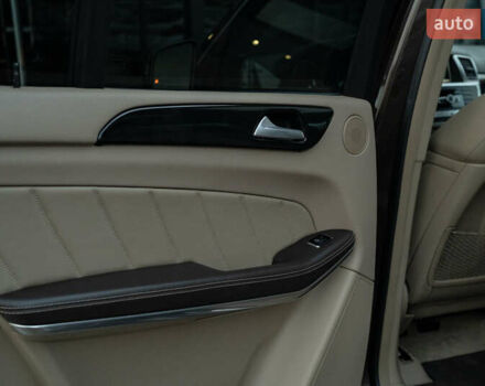 Коричневый Мерседес ГЛ-класс, объемом двигателя 3 л и пробегом 196 тыс. км за 28800 $, фото 38 на Automoto.ua