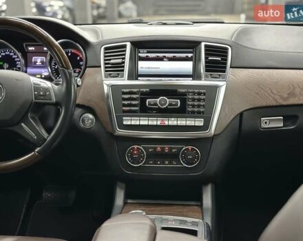 Мерседес ГЛ-Клас 2013 у Харкові на Automoto.ua Коричневий Мерседес ГЛ-Клас, об'ємом двигуна 3 л та пробігом 192 тис. км за 25600 $, фото 14 на Automoto.ua