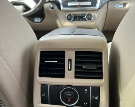 Коричневый Мерседес ГЛ-класс, объемом двигателя 3 л и пробегом 196 тыс. км за 27500 $, фото 19 на Automoto.ua