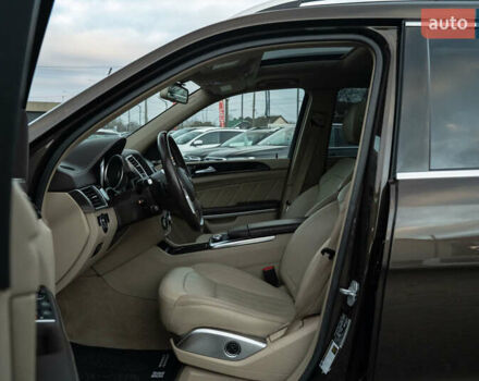 Коричневый Мерседес ГЛ-класс, объемом двигателя 3 л и пробегом 196 тыс. км за 28800 $, фото 16 на Automoto.ua