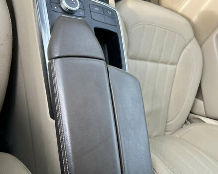 Коричневый Мерседес ГЛ-класс, объемом двигателя 3 л и пробегом 196 тыс. км за 27500 $, фото 17 на Automoto.ua