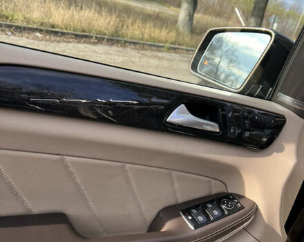 Коричневый Мерседес ГЛ-класс, объемом двигателя 3 л и пробегом 196 тыс. км за 26800 $, фото 19 на Automoto.ua