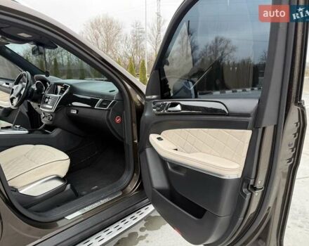 Коричневий Мерседес ГЛ-Клас, об'ємом двигуна 4.66 л та пробігом 210 тис. км за 25500 $, фото 15 на Automoto.ua