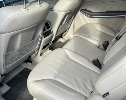 Коричневый Мерседес ГЛ-класс, объемом двигателя 3 л и пробегом 196 тыс. км за 27500 $, фото 13 на Automoto.ua