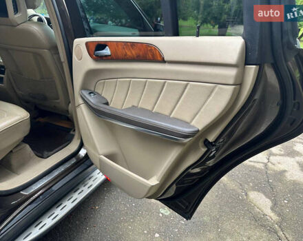 Коричневый Мерседес ГЛ-класс, объемом двигателя 2.99 л и пробегом 280 тыс. км за 21000 $, фото 38 на Automoto.ua