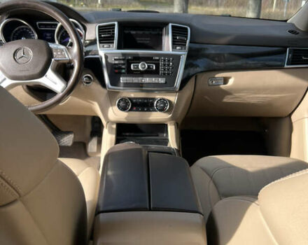 Коричневый Мерседес ГЛ-класс, объемом двигателя 3 л и пробегом 196 тыс. км за 26800 $, фото 17 на Automoto.ua