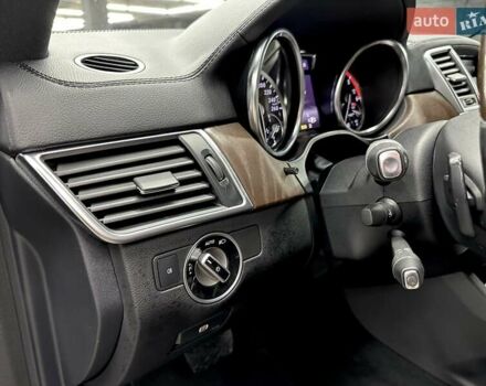 Мерседес ГЛ-Клас 2013 у Харкові на Automoto.ua Коричневий Мерседес ГЛ-Клас, об'ємом двигуна 3 л та пробігом 192 тис. км за 25600 $, фото 24 на Automoto.ua