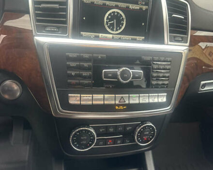 Коричневый Мерседес ГЛ-класс, объемом двигателя 3 л и пробегом 165 тыс. км за 24333 $, фото 13 на Automoto.ua