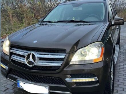 Коричневый Мерседес ГЛ-класс, объемом двигателя 3 л и пробегом 265 тыс. км за 17000 $, фото 1 на Automoto.ua