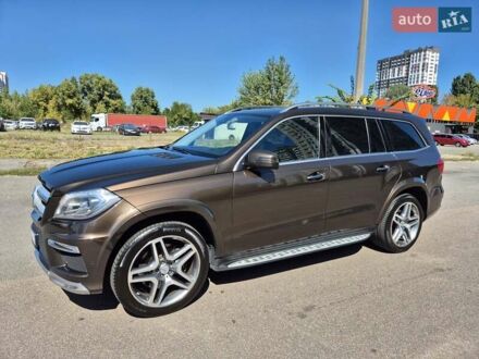 Мерседес ГЛ-класс 2015 в Киеве на Automoto.ua Коричневый Мерседес ГЛ-класс, объемом двигателя 2.99 л и пробегом 204 тыс. км за 35000 $, фото 1 на Automoto.ua