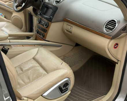 Мерседес ГЛ-класс, объемом двигателя 4 л и пробегом 309 тыс. км за 12000 $, фото 12 на Automoto.ua