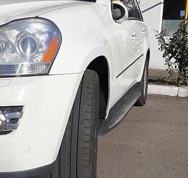 Мерседес ГЛ-класс, объемом двигателя 4.66 л и пробегом 300 тыс. км за 13500 $, фото 22 на Automoto.ua