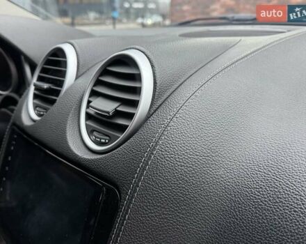 Мерседес ГЛ-Клас, об'ємом двигуна 3 л та пробігом 277 тис. км за 12350 $, фото 18 на Automoto.ua
