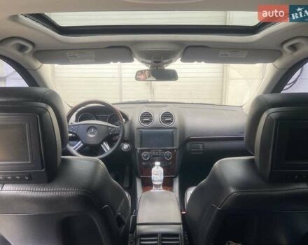 Мерседес ГЛ-класс, объемом двигателя 4.7 л и пробегом 300 тыс. км за 15000 $, фото 5 на Automoto.ua
