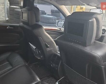 Мерседес ГЛ-класс, объемом двигателя 4.7 л и пробегом 300 тыс. км за 15000 $, фото 2 на Automoto.ua