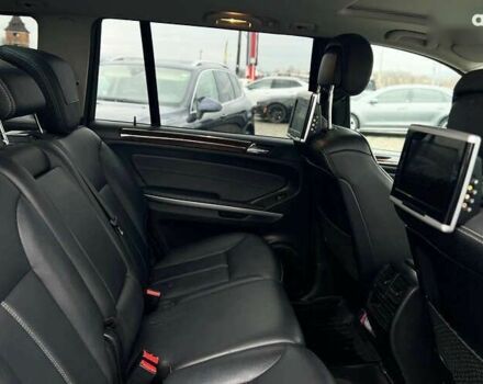 Мерседес ГЛ-Клас, об'ємом двигуна 0 л та пробігом 200 тис. км за 26900 $, фото 23 на Automoto.ua
