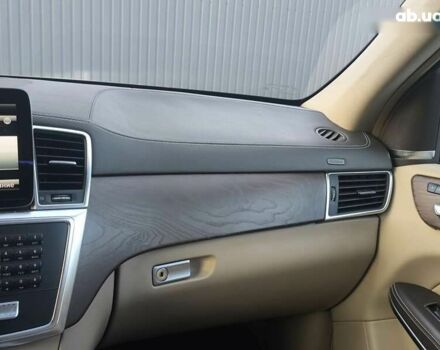 Мерседес ГЛ-класс, объемом двигателя 3 л и пробегом 278 тыс. км за 19900 $, фото 24 на Automoto.ua