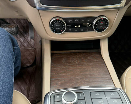 Мерседес ГЛ-класс, объемом двигателя 3 л и пробегом 345 тыс. км за 33000 $, фото 21 на Automoto.ua