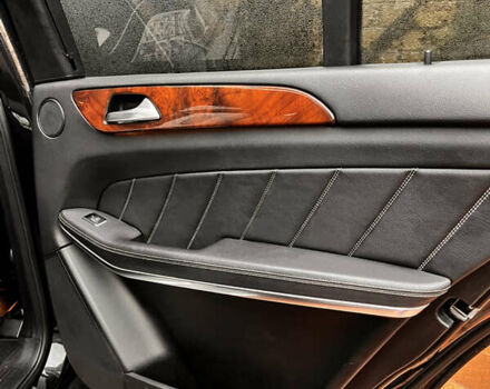 Мерседес ГЛ-Клас, об'ємом двигуна 4.66 л та пробігом 250 тис. км за 32500 $, фото 12 на Automoto.ua