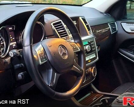 Мерседес ГЛ-класс, объемом двигателя 4.7 л и пробегом 129 тыс. км за 17000 $, фото 2 на Automoto.ua