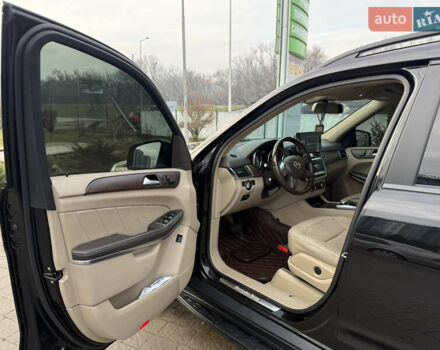 Мерседес ГЛ-класс, объемом двигателя 3 л и пробегом 345 тыс. км за 33000 $, фото 9 на Automoto.ua