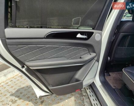 Мерседес ГЛ-класс, объемом двигателя 4.66 л и пробегом 147 тыс. км за 30000 $, фото 13 на Automoto.ua