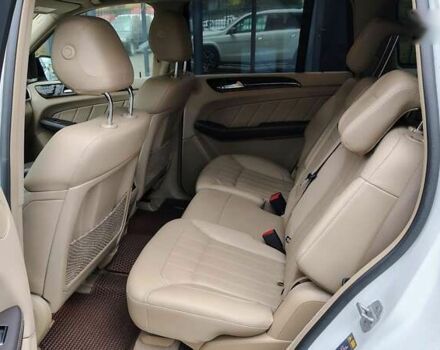 Мерседес ГЛ-Клас, об'ємом двигуна 3 л та пробігом 139 тис. км за 26500 $, фото 7 на Automoto.ua