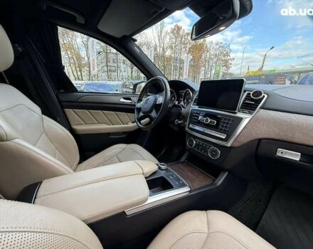 Мерседес ГЛ-Клас, об'ємом двигуна 3 л та пробігом 271 тис. км за 35000 $, фото 29 на Automoto.ua