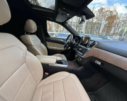 Мерседес ГЛ-Клас, об'ємом двигуна 3 л та пробігом 271 тис. км за 35000 $, фото 27 на Automoto.ua