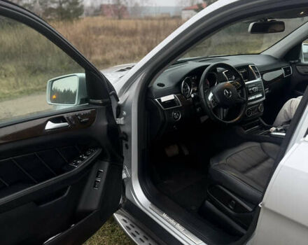 Мерседес ГЛ-класс, объемом двигателя 0 л и пробегом 240 тыс. км за 20000 $, фото 5 на Automoto.ua