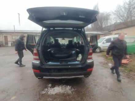 Мерседес ГЛ-класс, объемом двигателя 4.7 л и пробегом 250 тыс. км за 5000 $, фото 1 на Automoto.ua