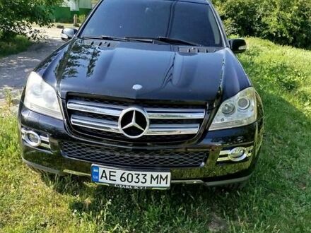 Мерседес ГЛ-класс 2008 в Днепре (Днепропетровске) на Automoto.ua Мерседес ГЛ-класс, объемом двигателя 4.66 л и пробегом 210 тыс. км за 14000 $, фото 1 на Automoto.ua