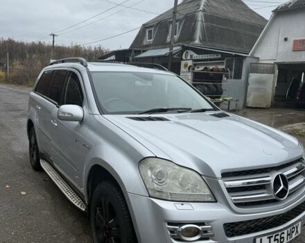 Серый Мерседес ГЛ-класс, объемом двигателя 4 л и пробегом 260 тыс. км за 7300 $, фото 2 на Automoto.ua