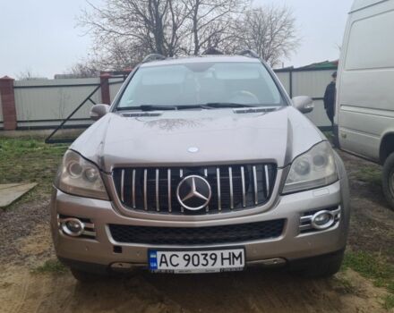 Серый Мерседес ГЛ-класс, объемом двигателя 4 л и пробегом 230 тыс. км за 12000 $, фото 6 на Automoto.ua