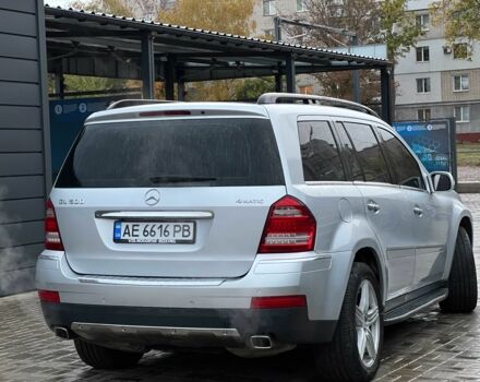 Мерседес ГЛ-класс 2006 в Вольногорске на Automoto.ua Серый Мерседес ГЛ-класс, объемом двигателя 5.5 л и пробегом 300 тыс. км за 13000 $, фото 3 на Automoto.ua