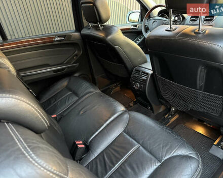 Серый Мерседес ГЛ-класс, объемом двигателя 2.99 л и пробегом 403 тыс. км за 11500 $, фото 22 на Automoto.ua