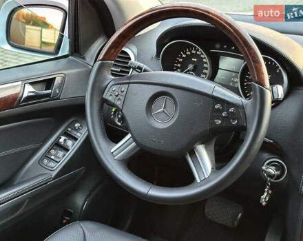 Серый Мерседес ГЛ-класс, объемом двигателя 2.99 л и пробегом 403 тыс. км за 11500 $, фото 12 на Automoto.ua