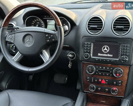 Серый Мерседес ГЛ-класс, объемом двигателя 2.99 л и пробегом 403 тыс. км за 11500 $, фото 15 на Automoto.ua