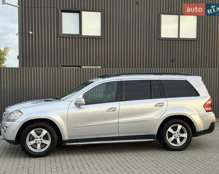 Серый Мерседес ГЛ-класс, объемом двигателя 2.99 л и пробегом 403 тыс. км за 11500 $, фото 1 на Automoto.ua