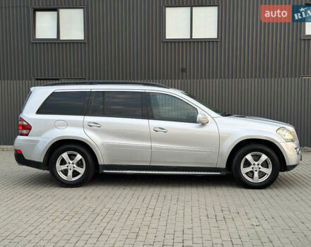 Серый Мерседес ГЛ-класс, объемом двигателя 2.99 л и пробегом 403 тыс. км за 11500 $, фото 4 на Automoto.ua