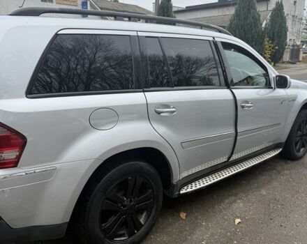 Серый Мерседес ГЛ-класс, объемом двигателя 4 л и пробегом 260 тыс. км за 7300 $, фото 4 на Automoto.ua