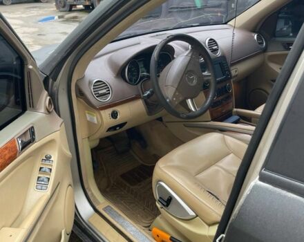 Серый Мерседес ГЛ-класс, объемом двигателя 4.7 л и пробегом 200 тыс. км за 6600 $, фото 4 на Automoto.ua